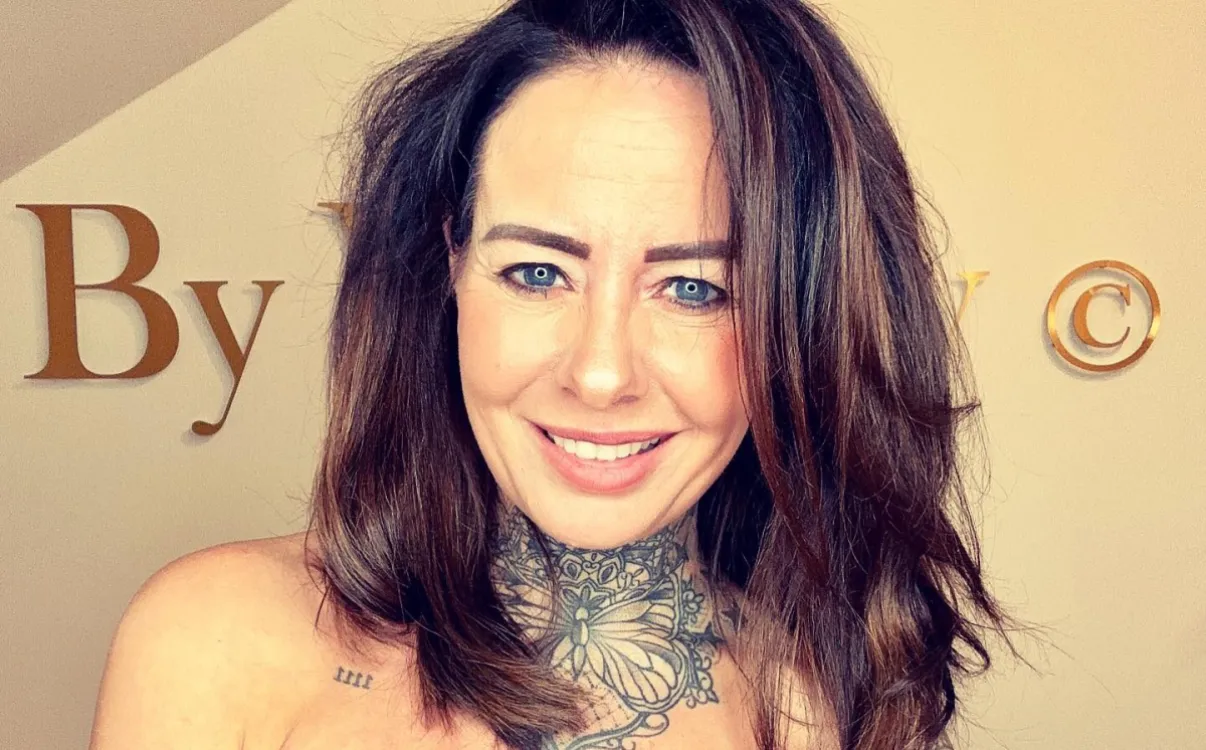 Wendy van Hout huilt, camera draait: tranen in Massa is Kassa