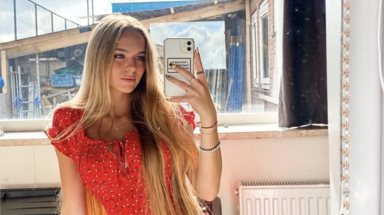 Breaking: Lies Zhara draagt korte broek